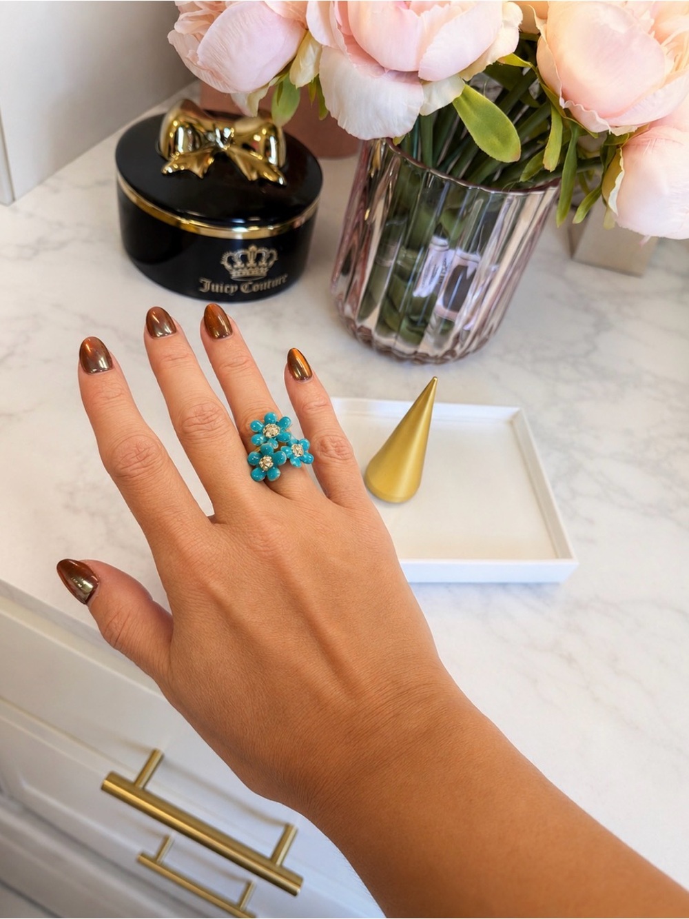 Turquoise NWOT Floral Cluster Ring 8